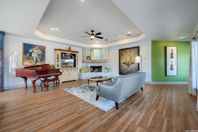 117 Las Nueves, Blanco, TX 78606