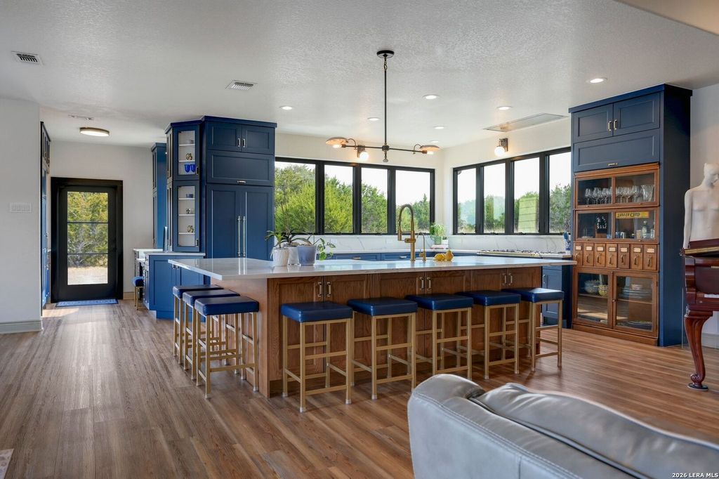 117 Las Nueves, Blanco, TX 78606