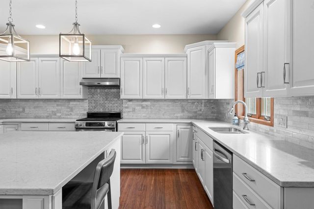 29 81st Avenue, Schererville, IN 46375