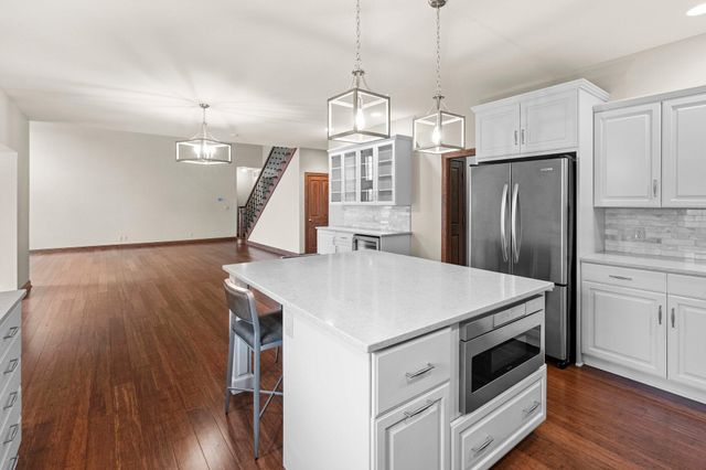 29 81st Avenue, Schererville, IN 46375