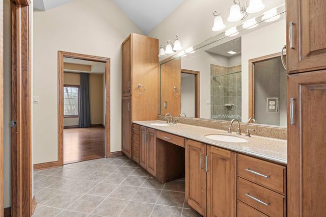 29 81st Avenue, Schererville, IN 46375