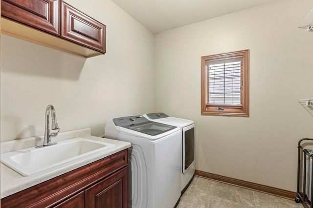 29 81st Avenue, Schererville, IN 46375