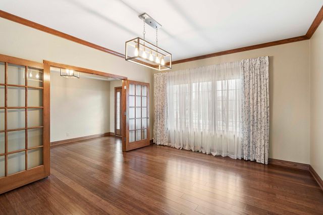 29 81st Avenue, Schererville, IN 46375