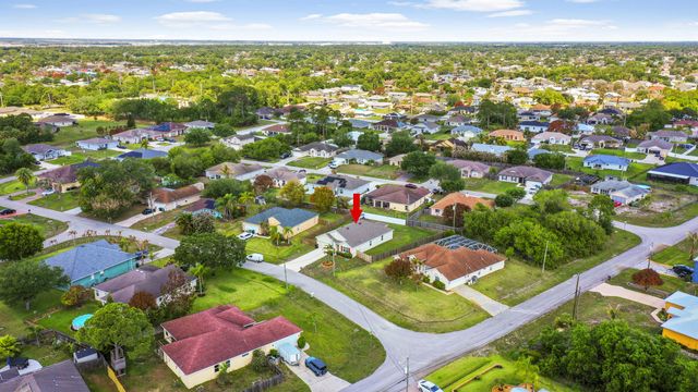 1017 SW Kant Avenue, Port St. Lucie, Port St Lucie, FL 34953