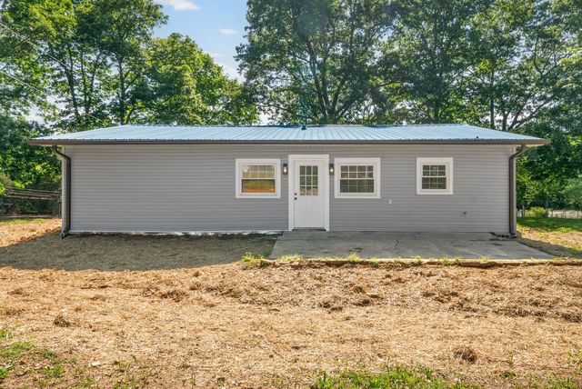 5555 Highway 48, Cumberland Furnace, TN 37051