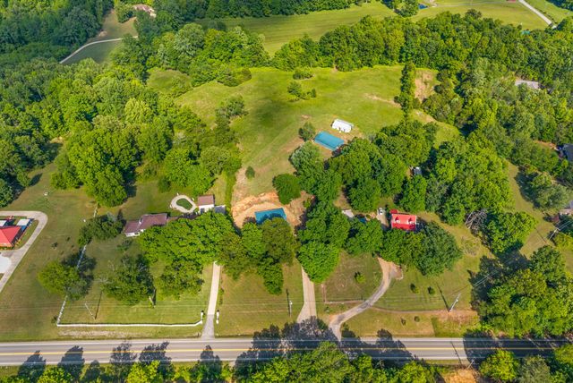 5555 Highway 48, Cumberland Furnace, TN 37051