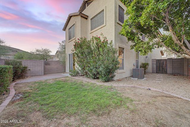 16902 S CEDARWOOD Lane, Phoenix, AZ 85048