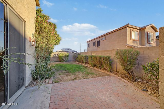 16902 S CEDARWOOD Lane, Phoenix, AZ 85048
