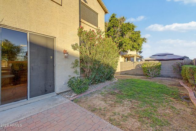 16902 S CEDARWOOD Lane, Phoenix, AZ 85048