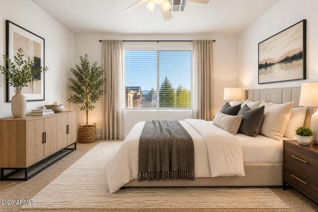 16902 S CEDARWOOD Lane, Phoenix, AZ 85048