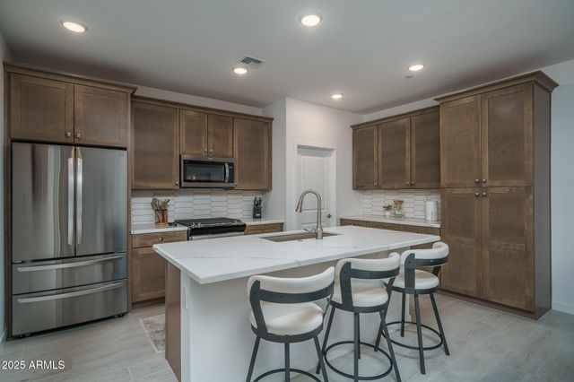 20591 W ORMONDO Way, Buckeye, AZ 85396