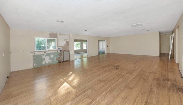 4101 WINDTREE DRIVE, Tampa, FL 33624