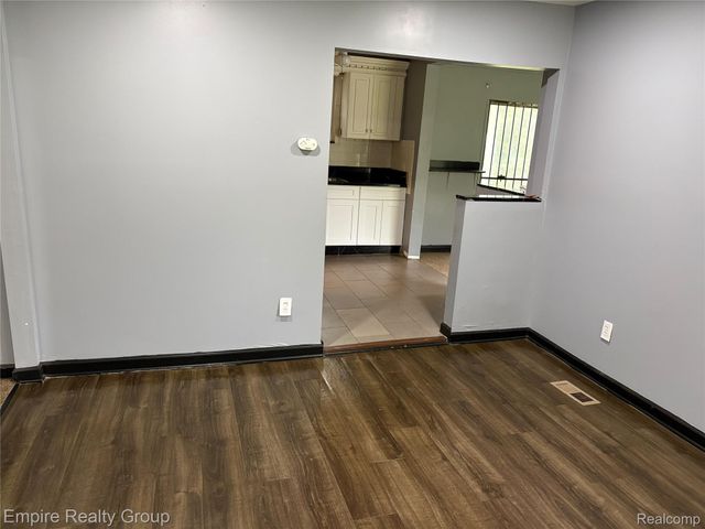 4030 Allen Street, Inkster, MI 48141