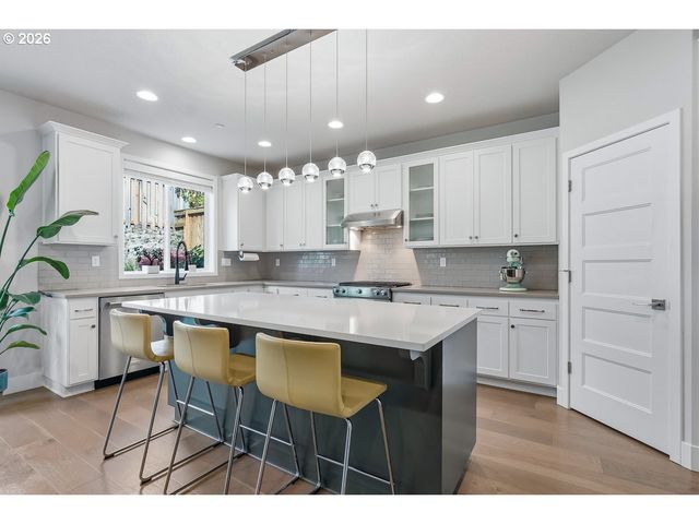 16275 Sw JADE VIEW Way, Beaverton, OR 97007