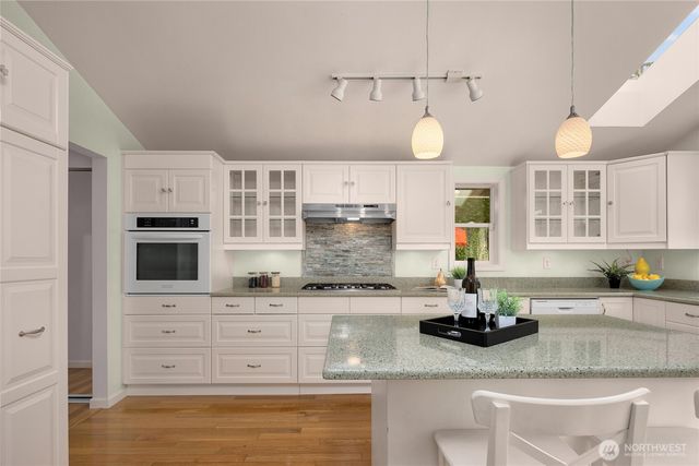 12619 SE 75th Street, Newcastle, WA 98056