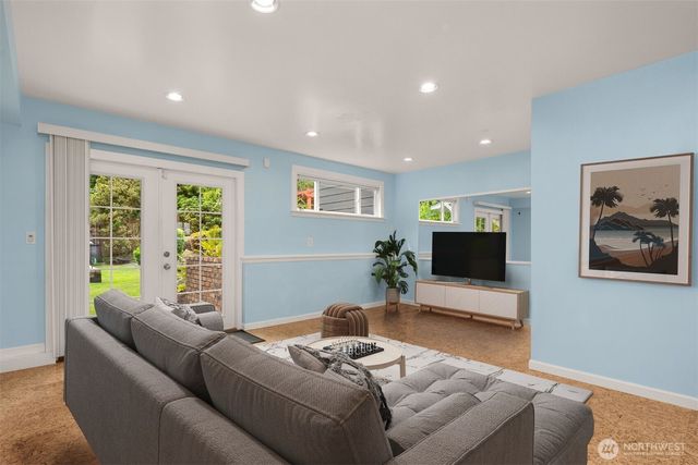 12619 SE 75th Street, Newcastle, WA 98056