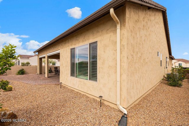 1948 N Star View Lane, Green Valley, AZ 85614