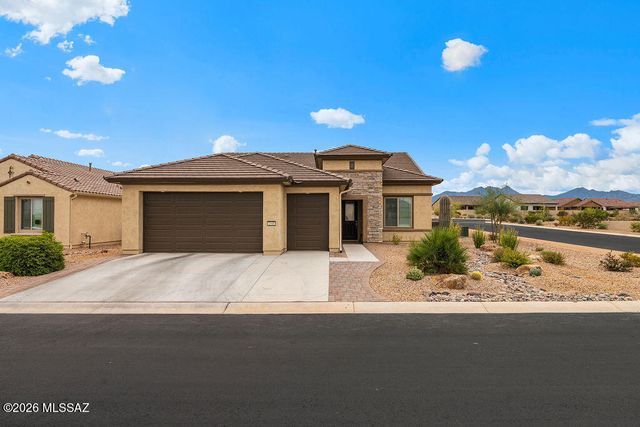 1948 N Star View Lane, Green Valley, AZ 85614