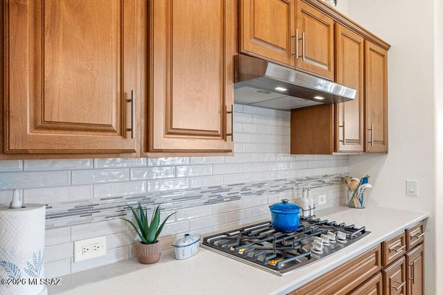 1948 N Star View Lane, Green Valley, AZ 85614