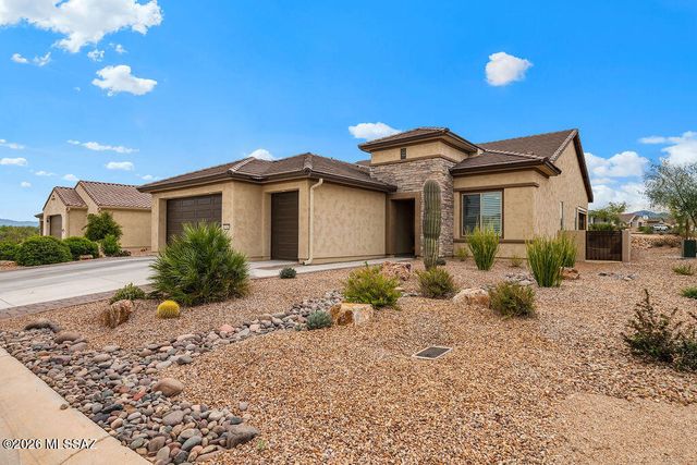 1948 N Star View Lane, Green Valley, AZ 85614