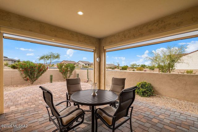 1948 N Star View Lane, Green Valley, AZ 85614