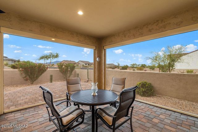 1948 N Star View Lane, Green Valley, AZ 85614