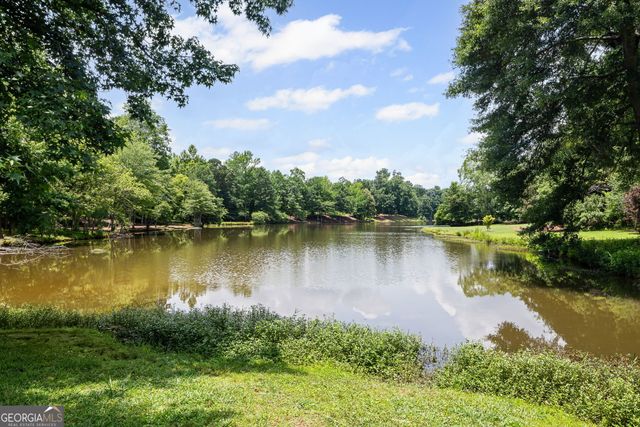 40 Fernbank Way, Newnan, GA 30265