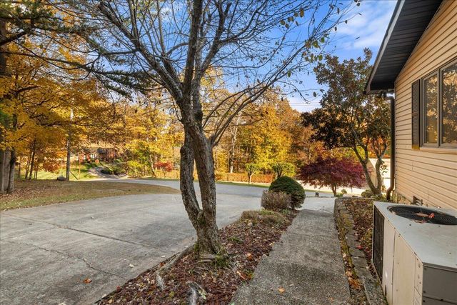 1211 Forest Cir Drive, Corbin, KY 40701