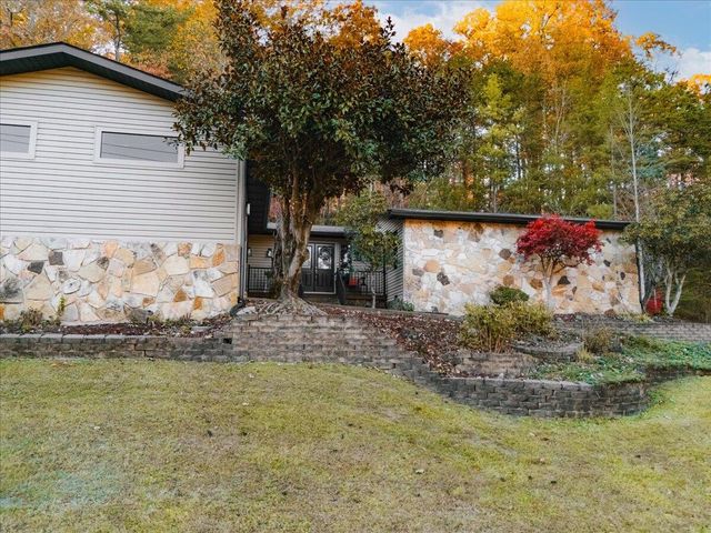1211 Forest Cir Drive, Corbin, KY 40701