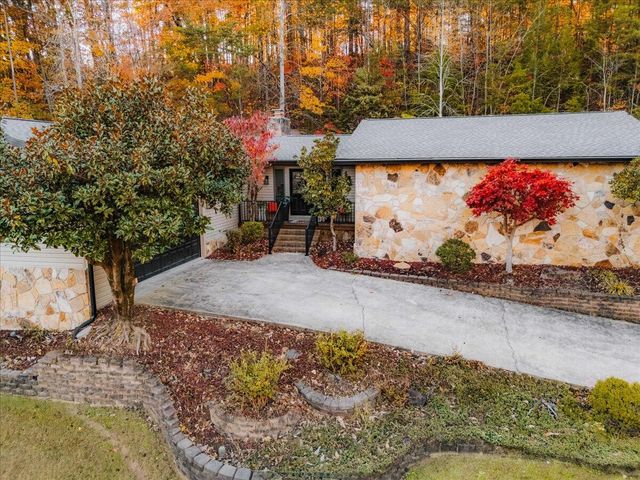 1211 Forest Cir Drive, Corbin, KY 40701