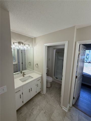 100 cay Trace, Brunswick, GA 31525