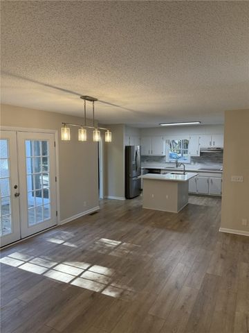 100 cay Trace, Brunswick, GA 31525