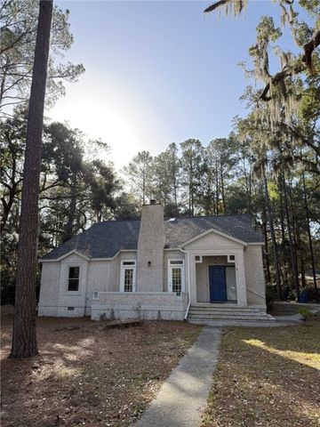 100 cay Trace, Brunswick, GA 31525