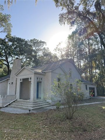 100 cay Trace, Brunswick, GA 31525