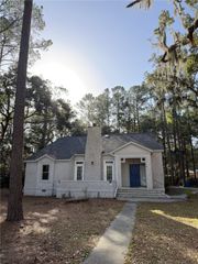 100 cay Trace, Brunswick, GA 31525