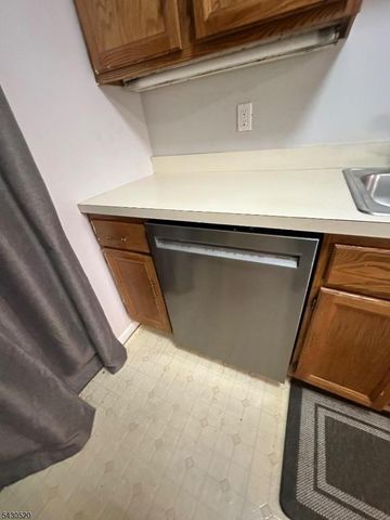 45 John St 3A, Bloomfield Twp., NJ 07003