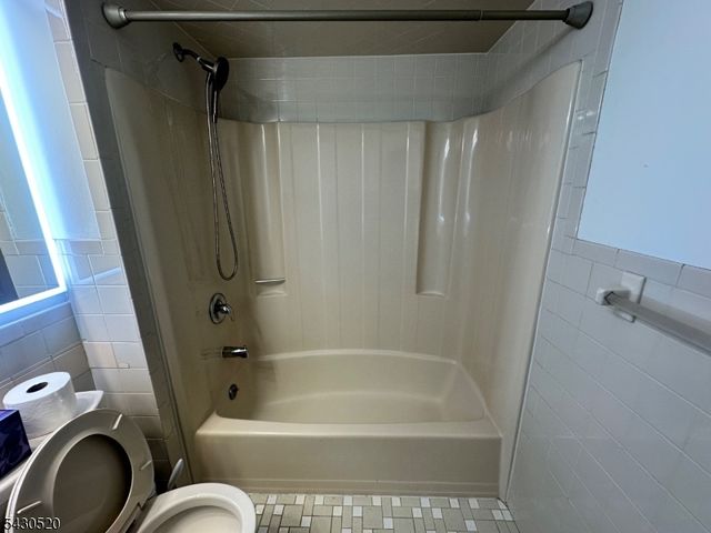 45 John St 3A, Bloomfield Twp., NJ 07003