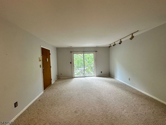 45 John St 3A, Bloomfield Twp., NJ 07003