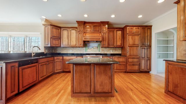 309 New Kent Ct, Tullahoma, TN 37388