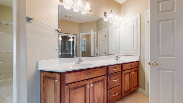 309 New Kent Ct, Tullahoma, TN 37388