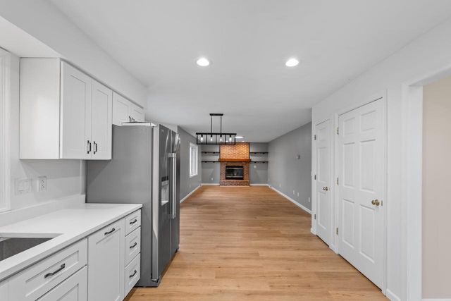 205 E Verleen Avenue, Waunakee, WI 53597