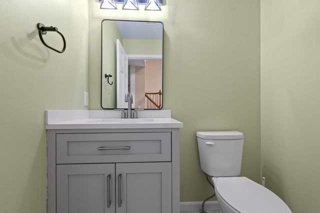 205 E Verleen Avenue, Waunakee, WI 53597