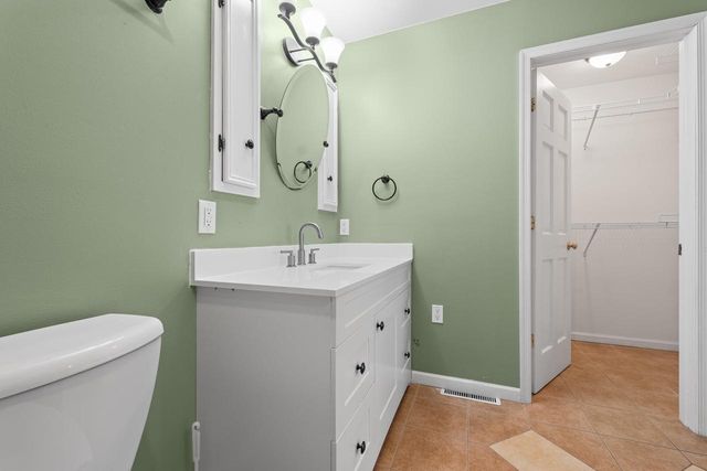 205 E Verleen Avenue, Waunakee, WI 53597