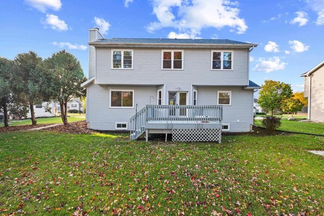 205 E Verleen Avenue, Waunakee, WI 53597