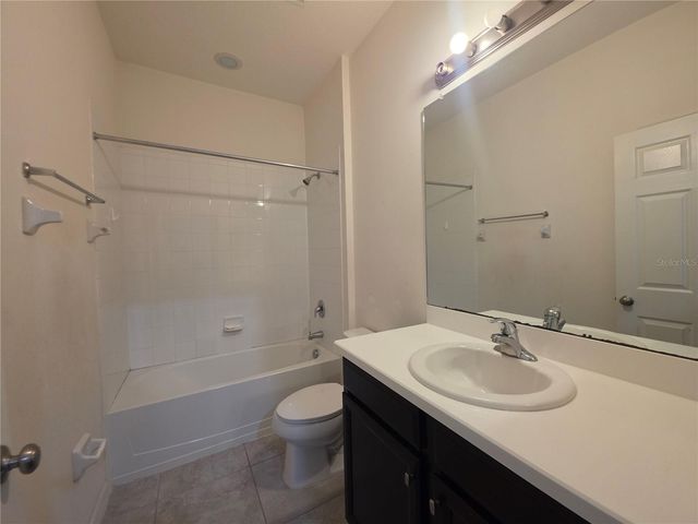 17545 BUCKINGHAM GARDEN DRIVE, Lithia, FL 33547