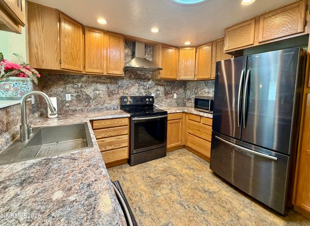 1315 Toiyabe Avenue, Gardnerville, NV 89410