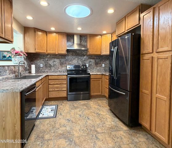 1315 Toiyabe Avenue, Gardnerville, NV 89410