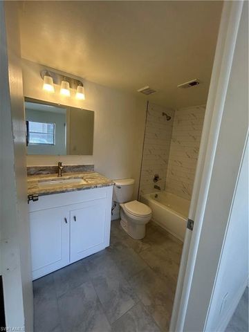 5315 Summerlin RD 1502, Fort Myers, FL 33919