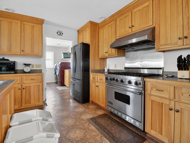 498 Meeks RD, Penhook, VA 24137