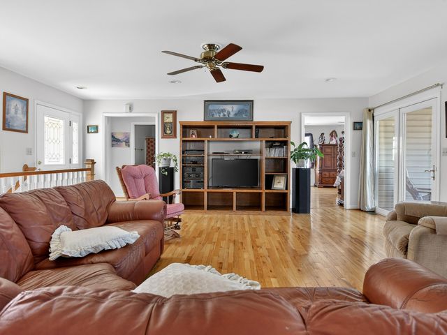 498 Meeks RD, Penhook, VA 24137